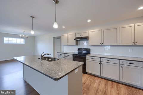 Tiny photo for 943 Snapdragon Ct, LEBANON, PA 17046 (MLS # PALN2024584)