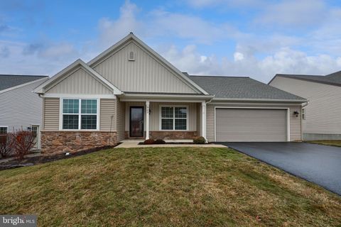 Photo of 943 Snapdragon Ct, LEBANON, PA 17046 (MLS # PALN2024584)