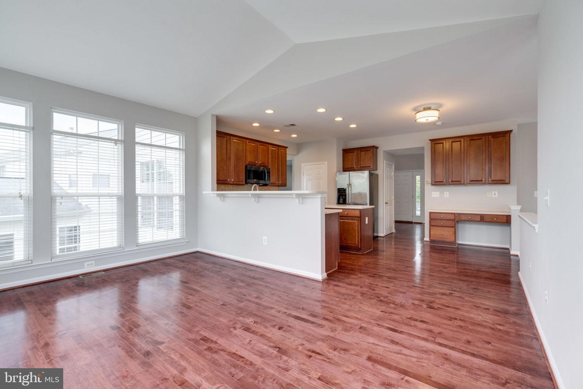 HAMPSTEAD LANDING - Residential