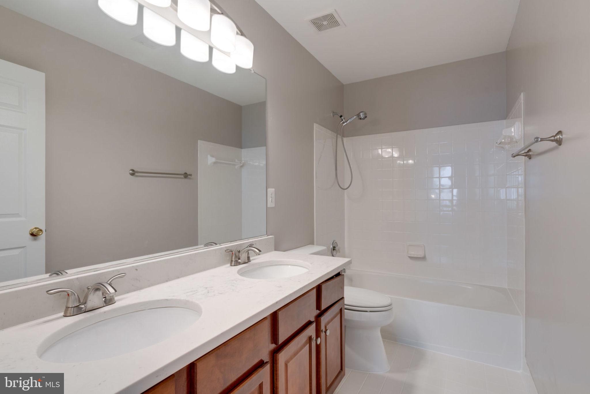 HAMPSTEAD LANDING - Residential