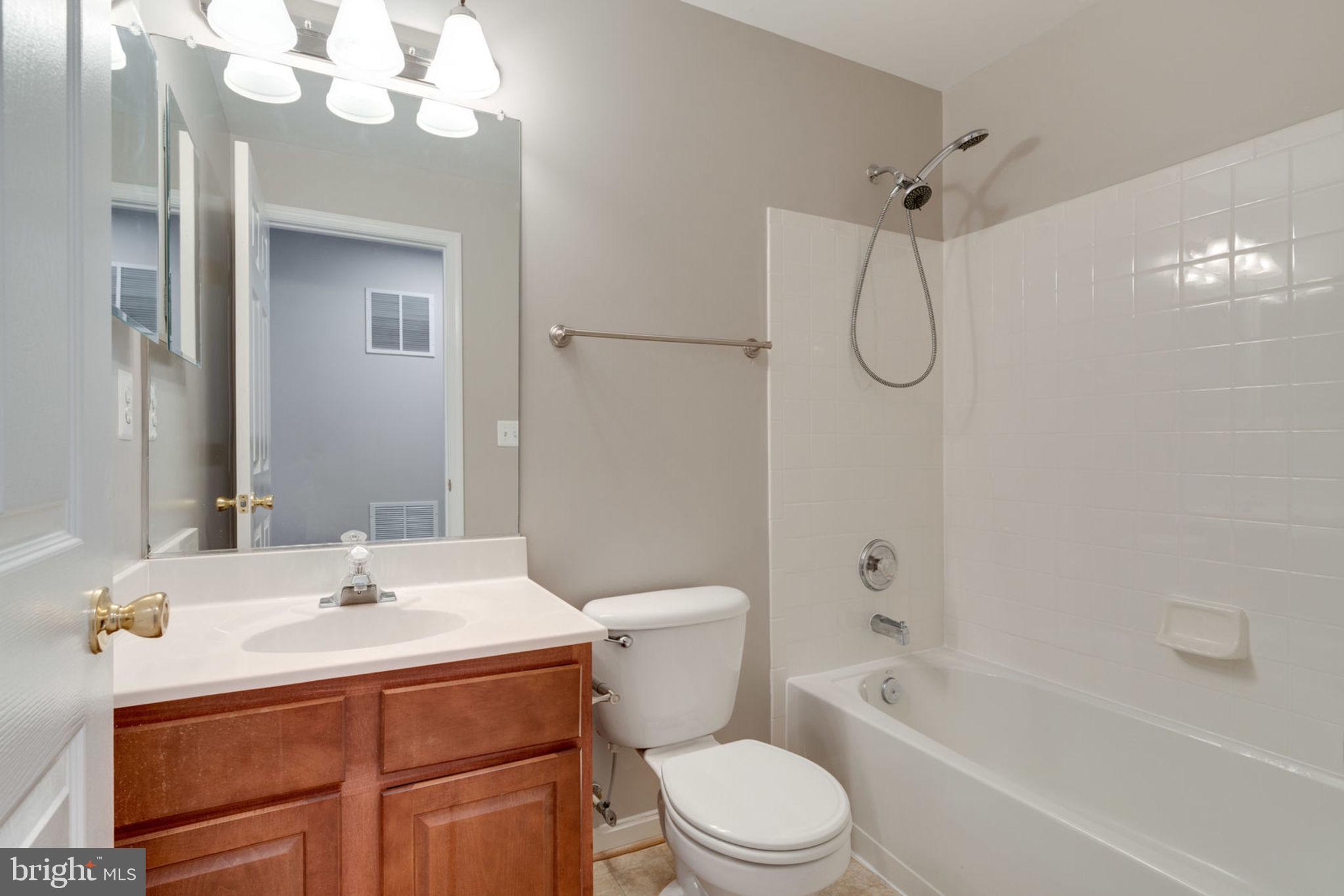 HAMPSTEAD LANDING - Residential