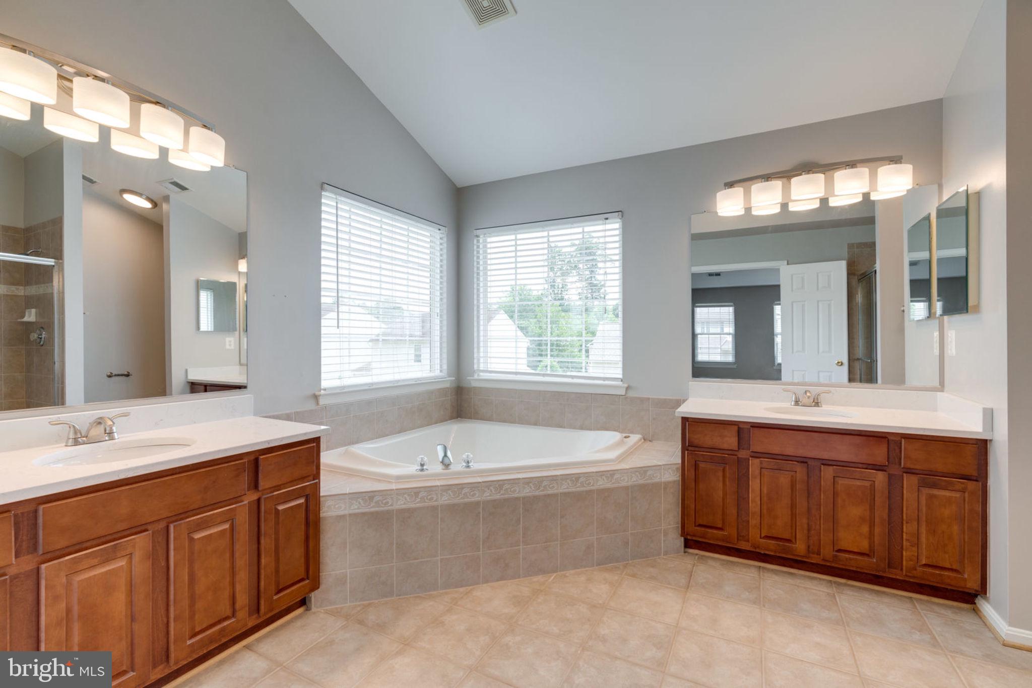 HAMPSTEAD LANDING - Residential