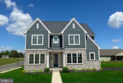 836 WHEATFIELD LANE LEBANON PA 17042