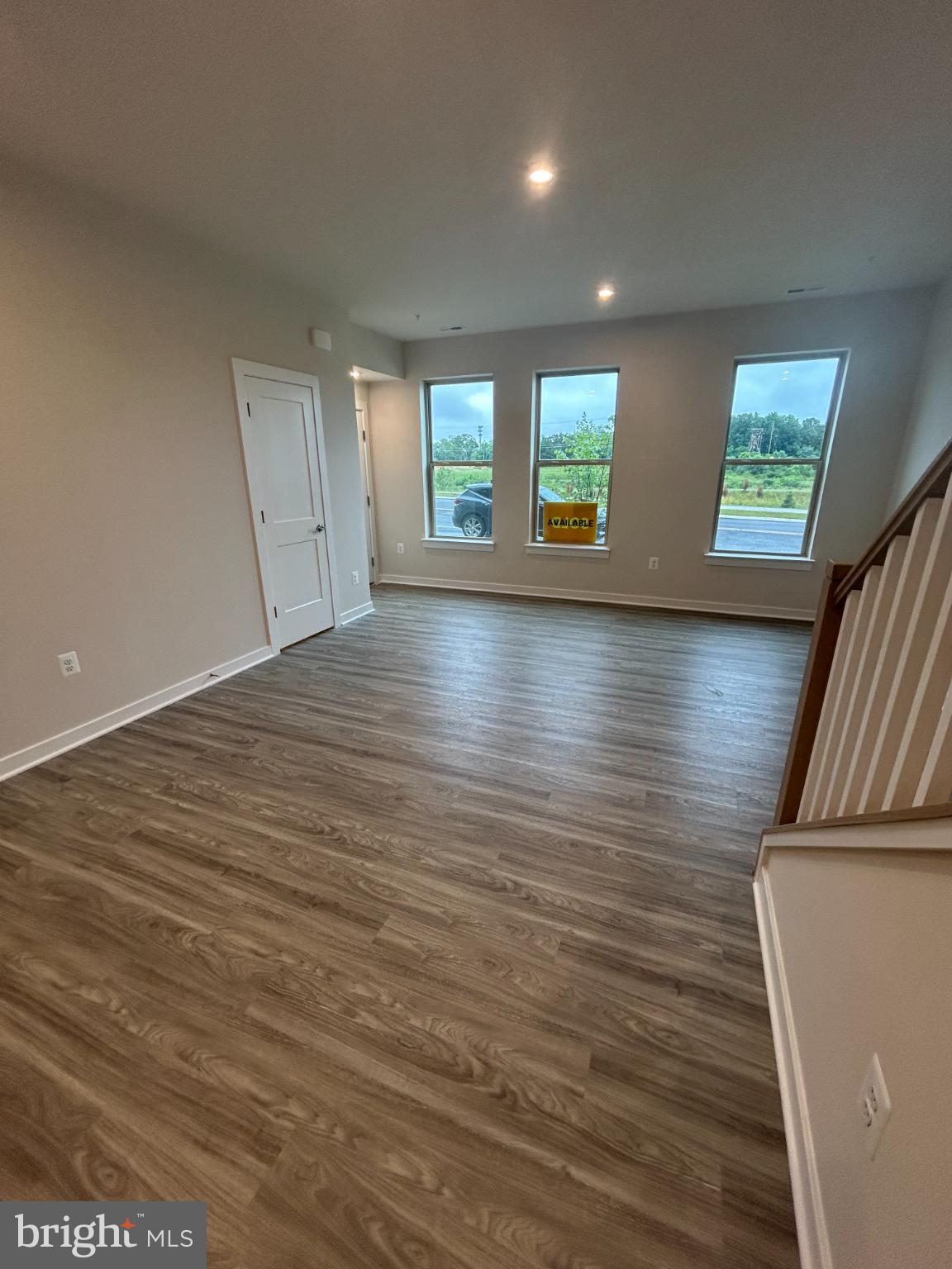 INNOVATION TOWN CENTER - Residential Lease