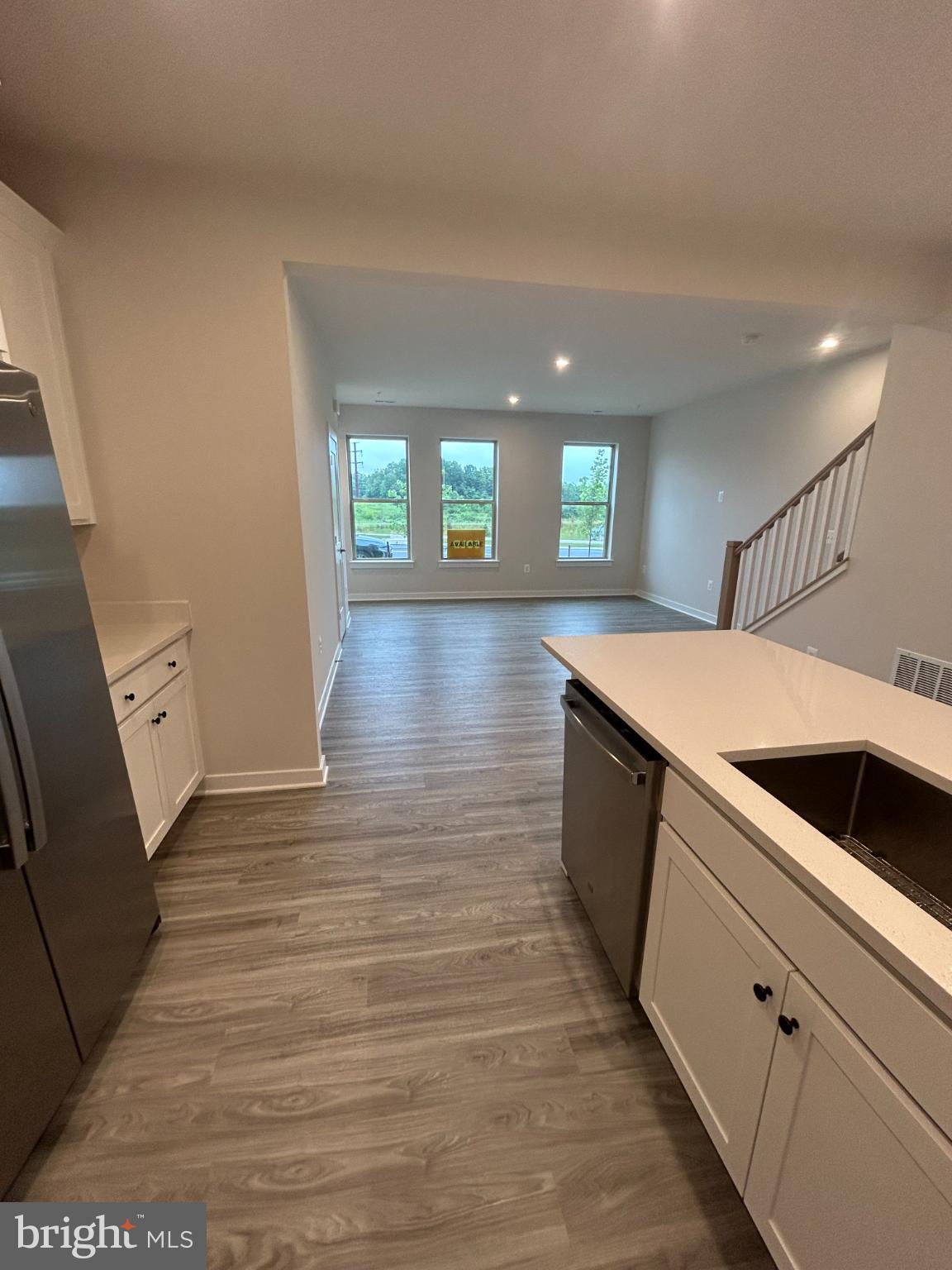 INNOVATION TOWN CENTER - Residential Lease