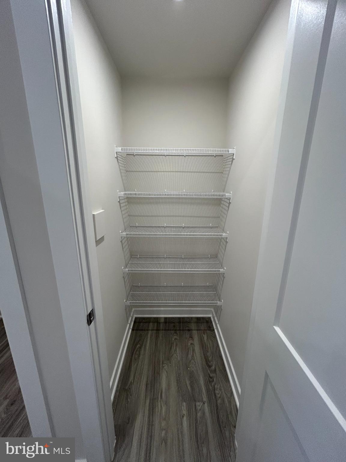 INNOVATION TOWN CENTER - Residential Lease