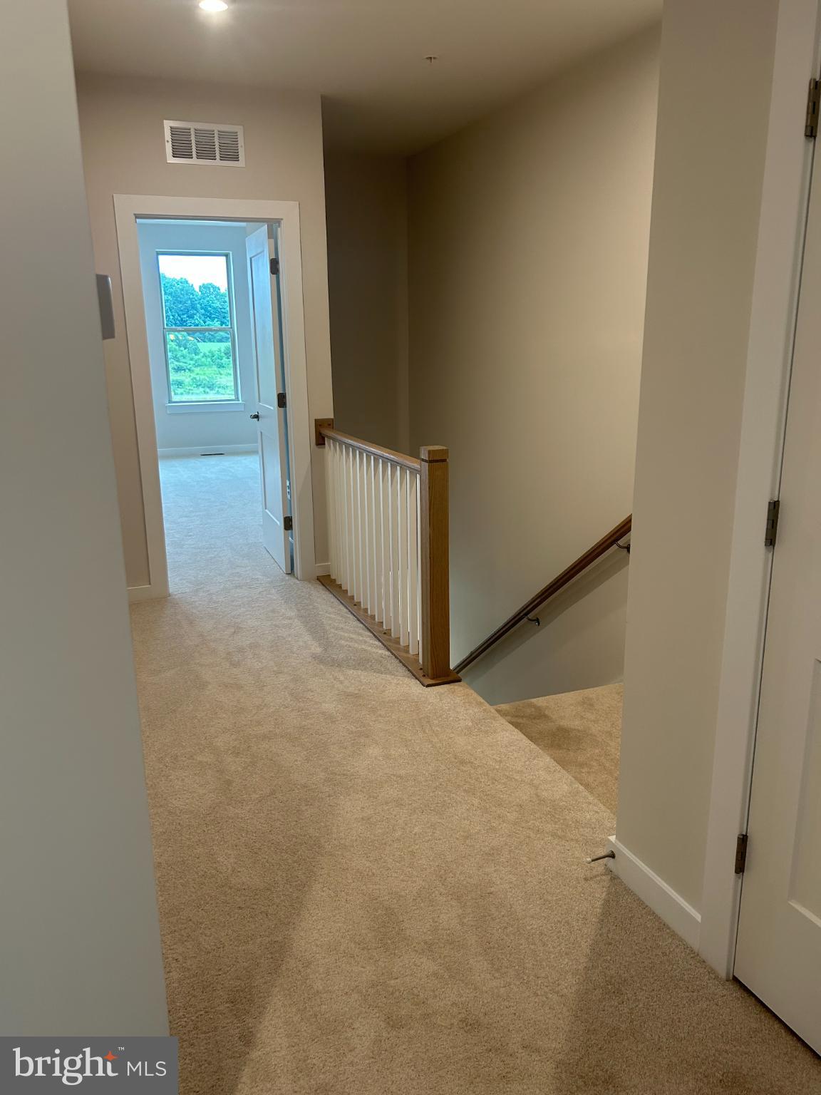 INNOVATION TOWN CENTER - Residential Lease