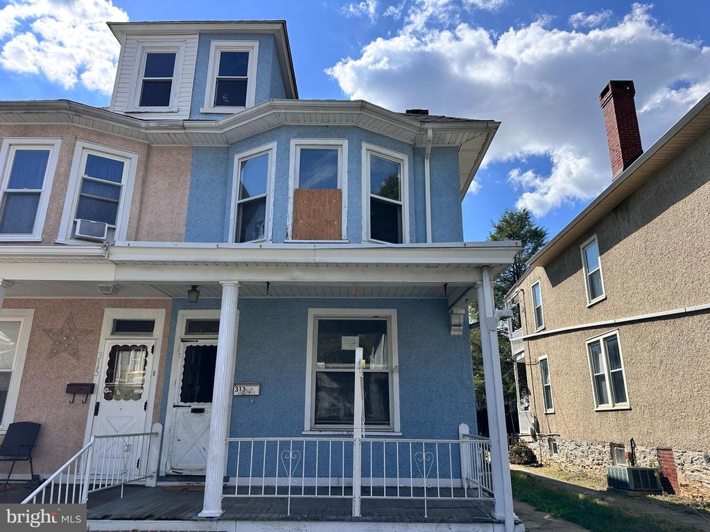 Photo of 313 Park Avenue, LEBANON, PA 17042 (MLS # PALN2022612)