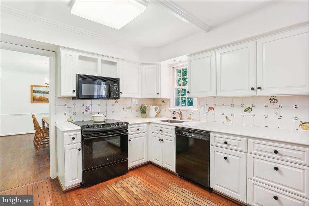 LUXMANOR - Residential