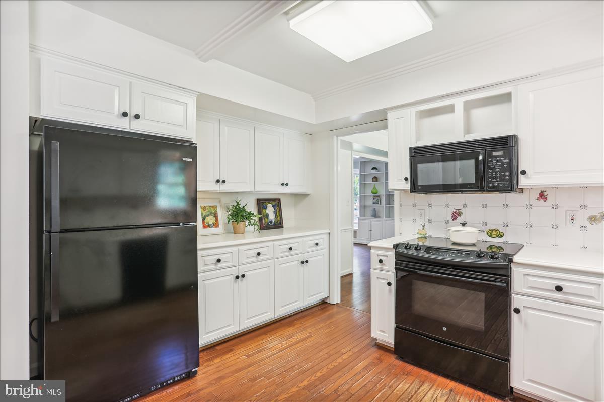 LUXMANOR - Residential