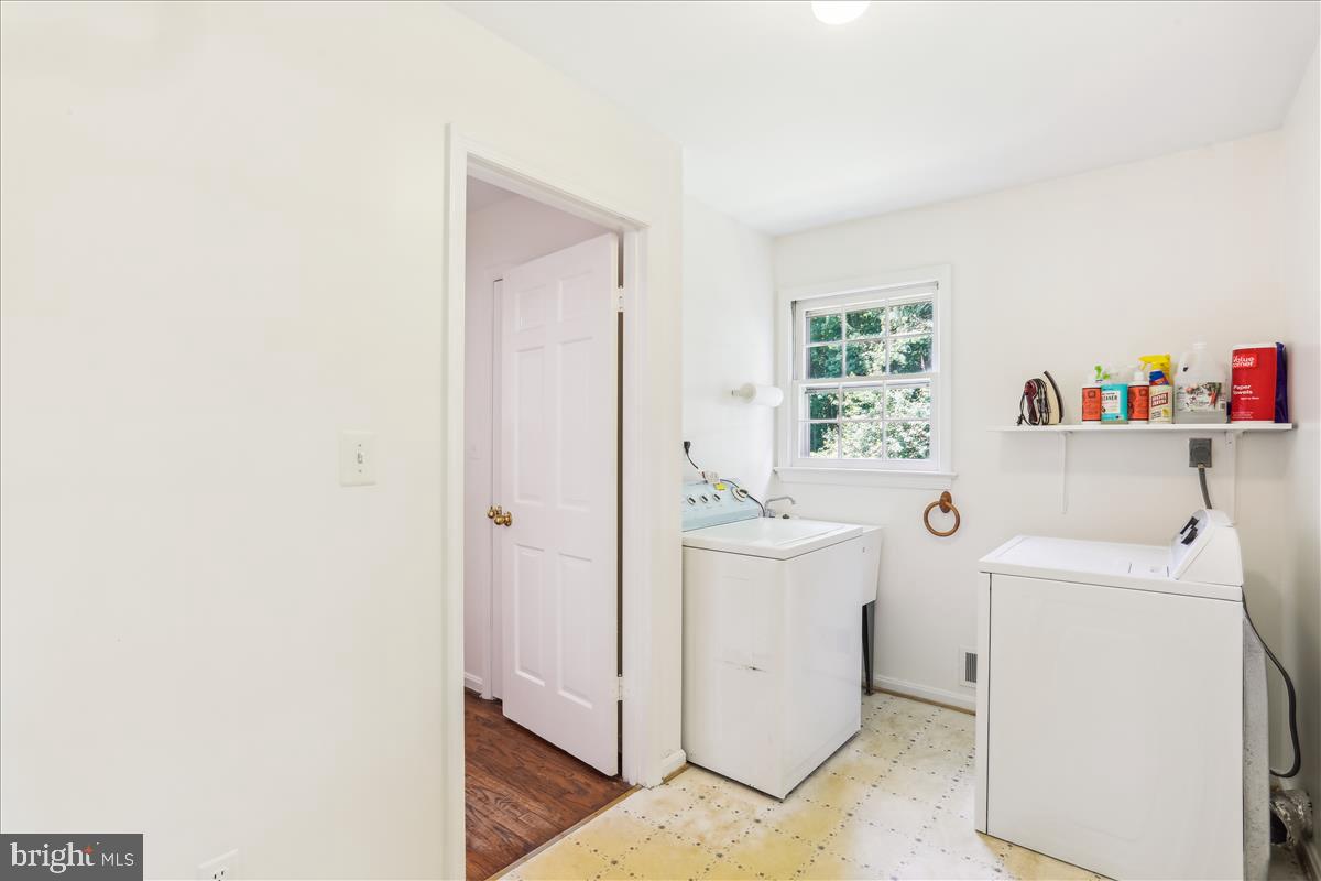 LUXMANOR - Residential