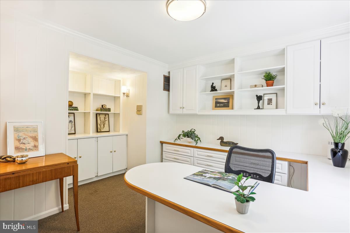 LUXMANOR - Residential