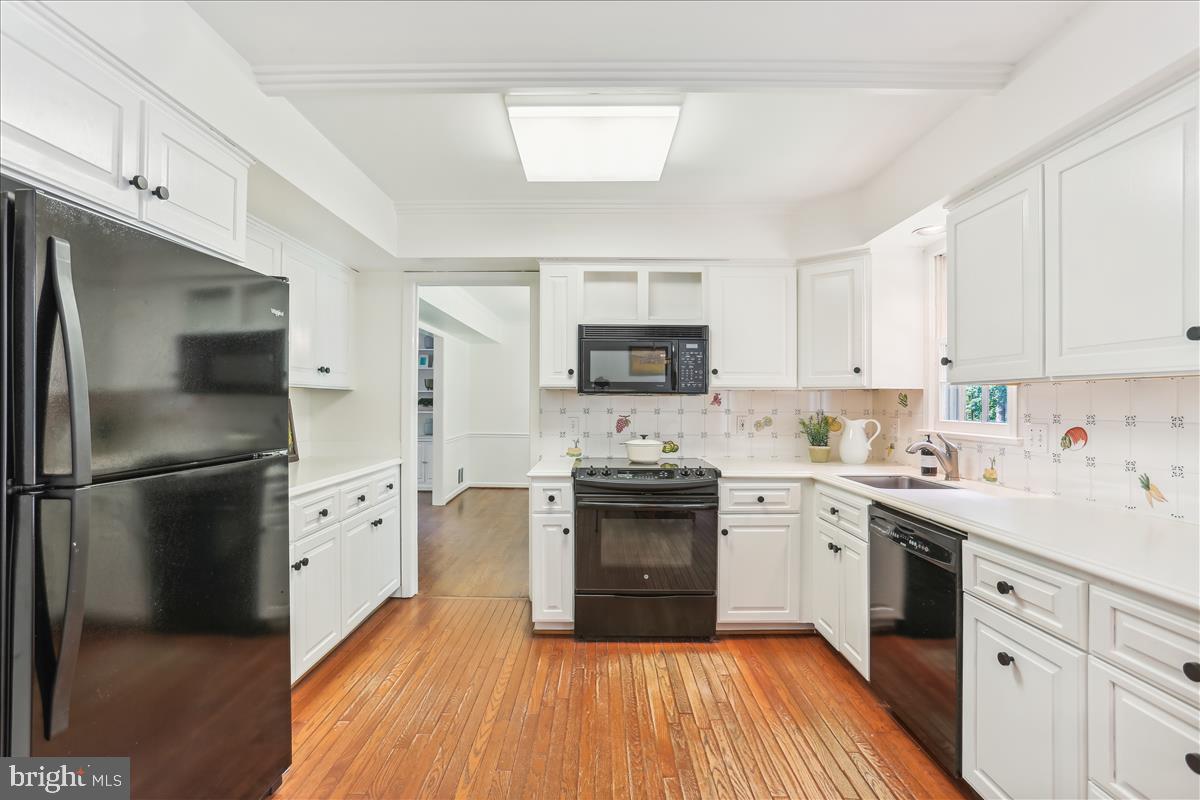 LUXMANOR - Residential