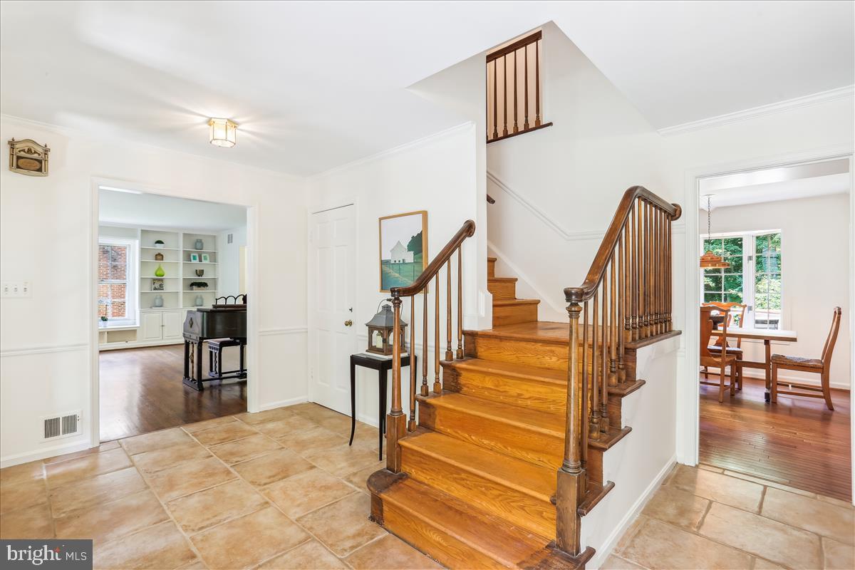 LUXMANOR - Residential