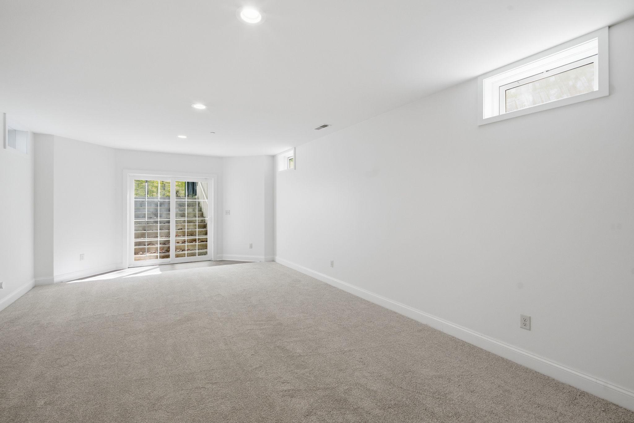 PRESTWICK - Residential