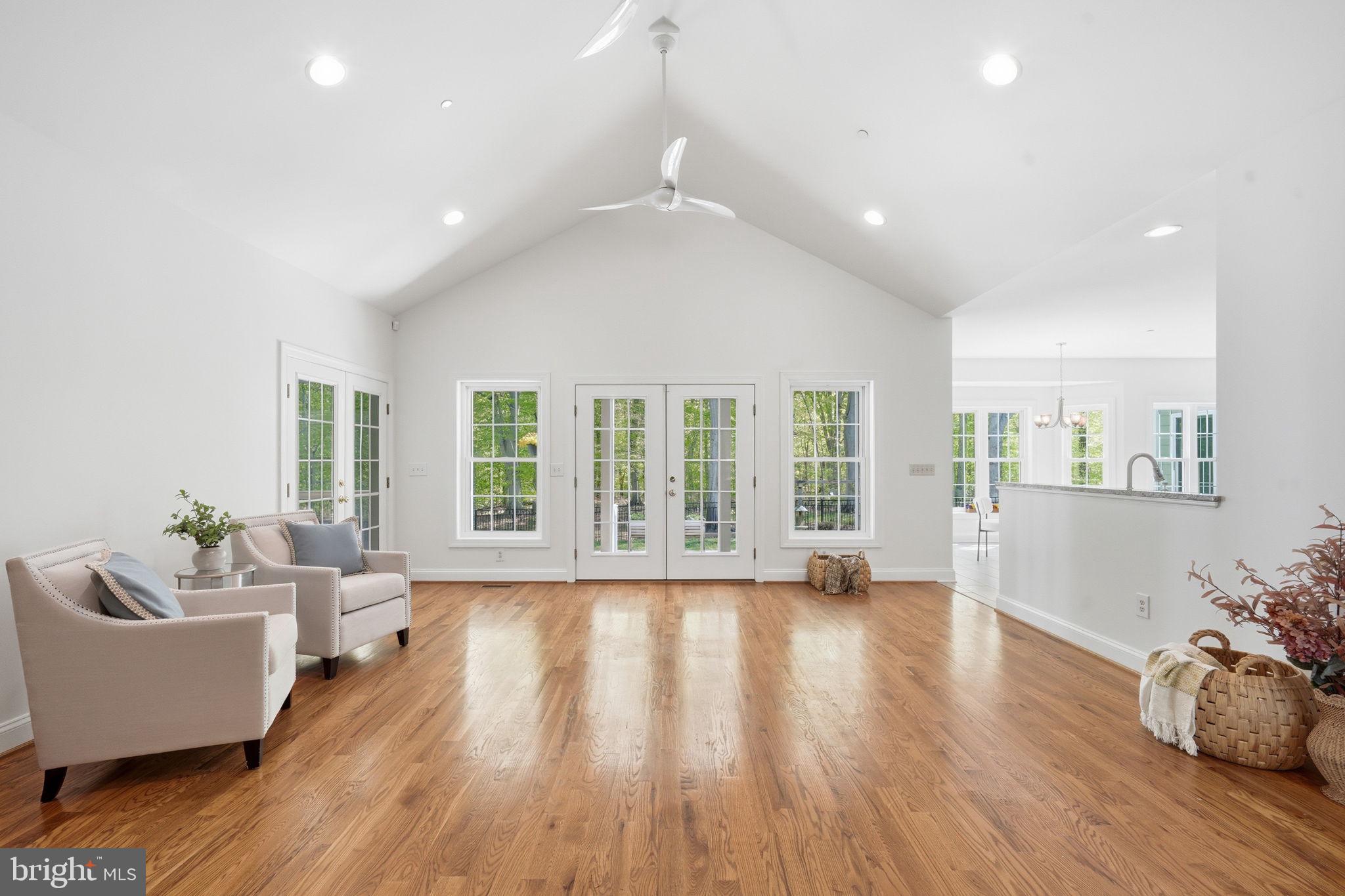 PRESTWICK - Residential