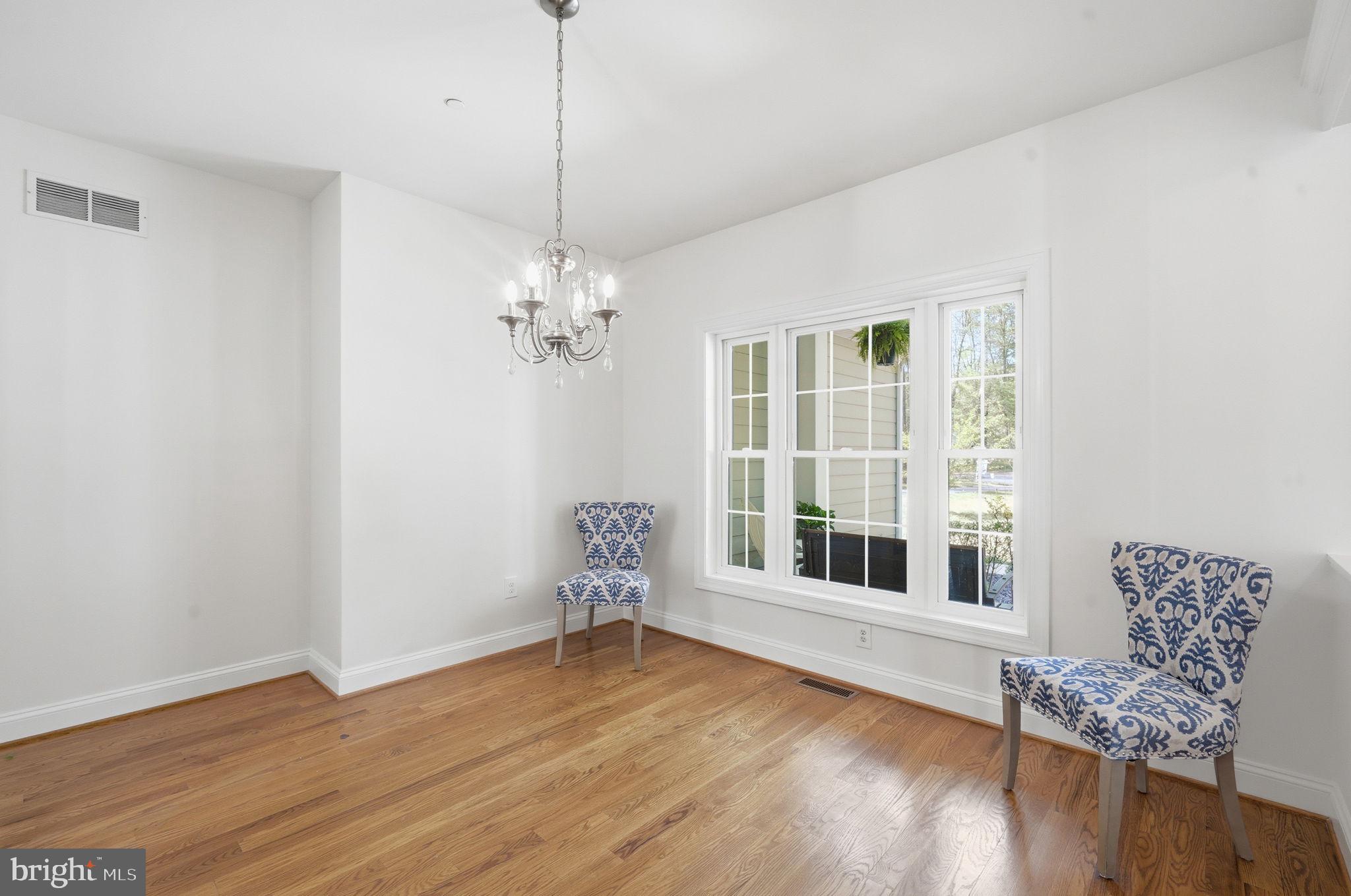 PRESTWICK - Residential