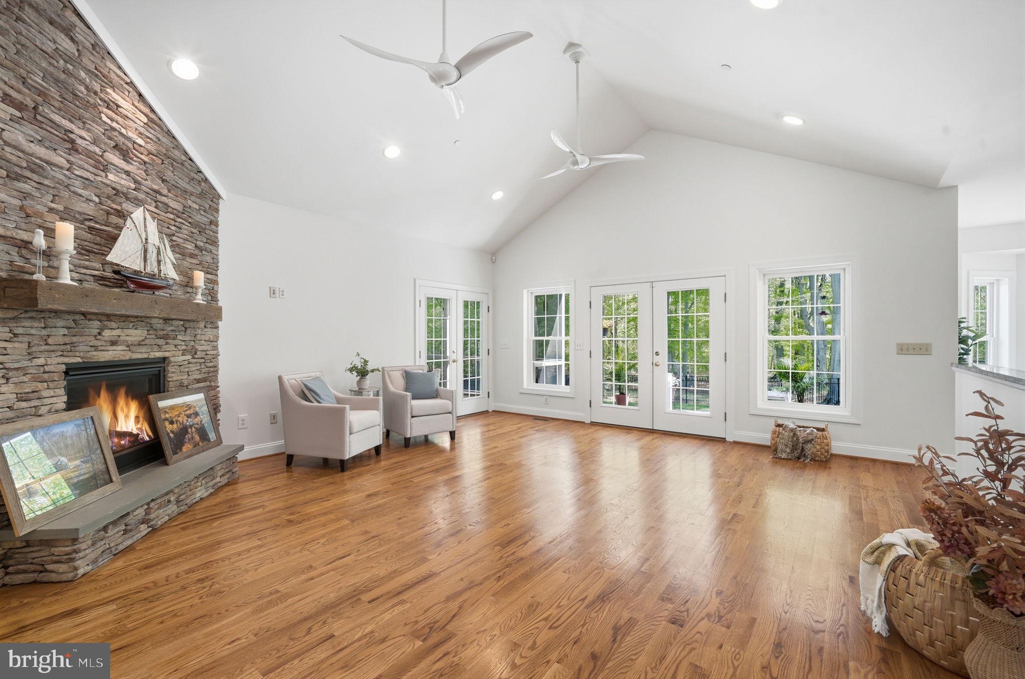 PRESTWICK - Residential