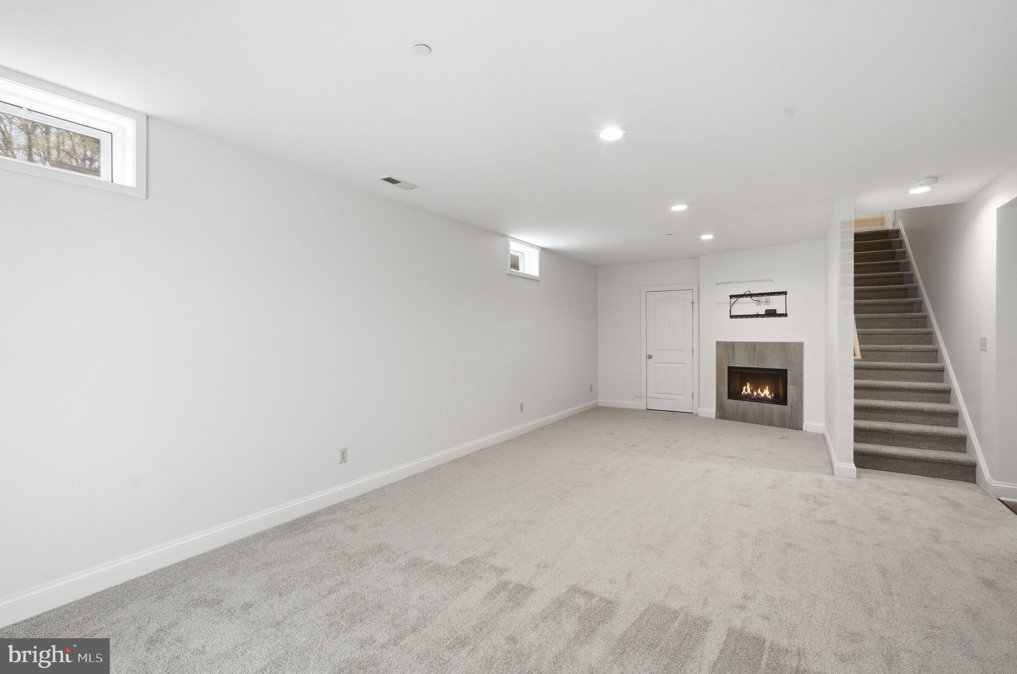 PRESTWICK - Residential