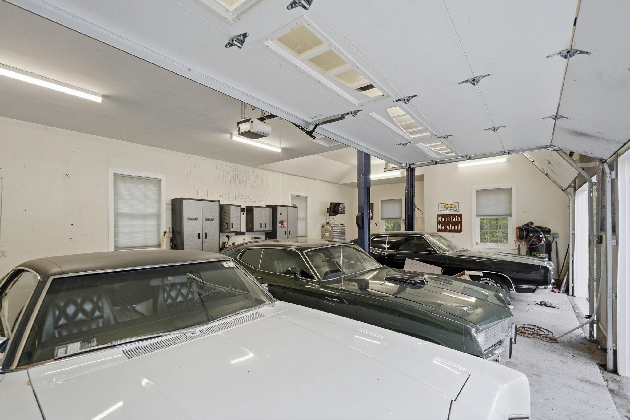 PRESTWICK - Residential