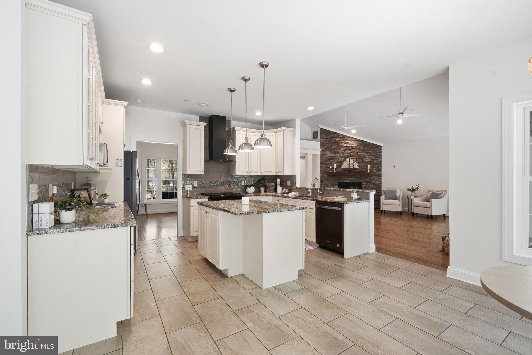 PRESTWICK - Residential