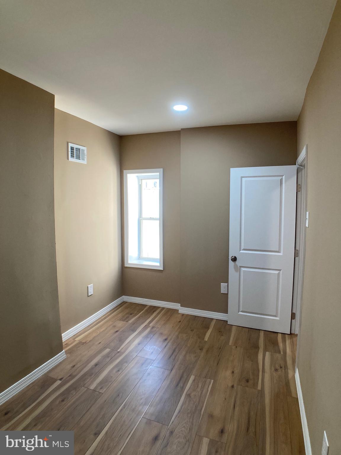 BELMONT - Residential