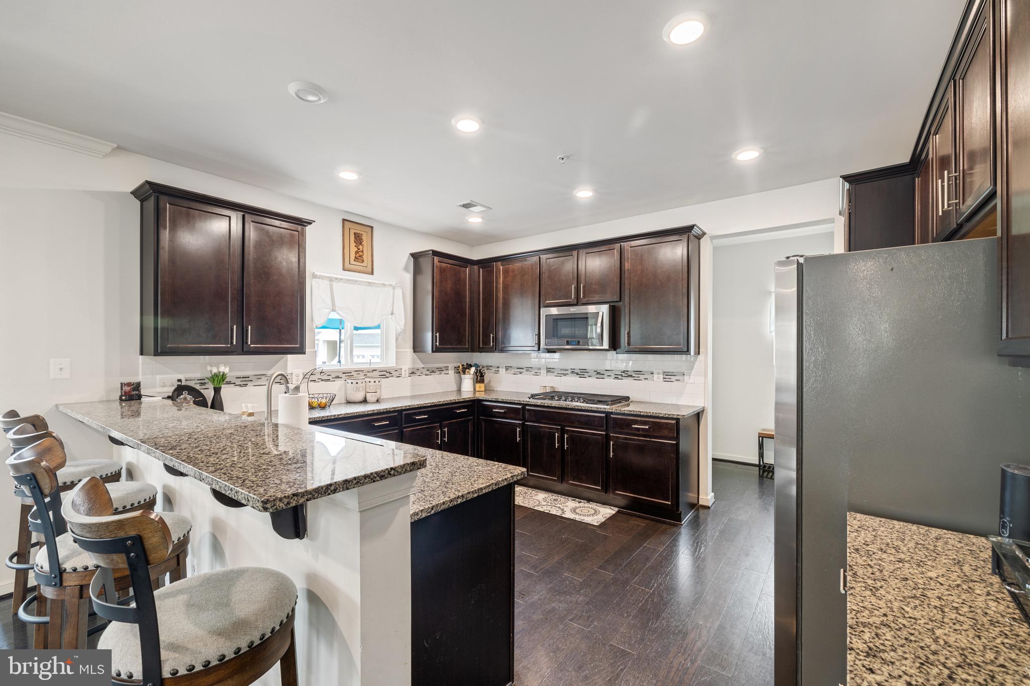 9846 RHINE COURT