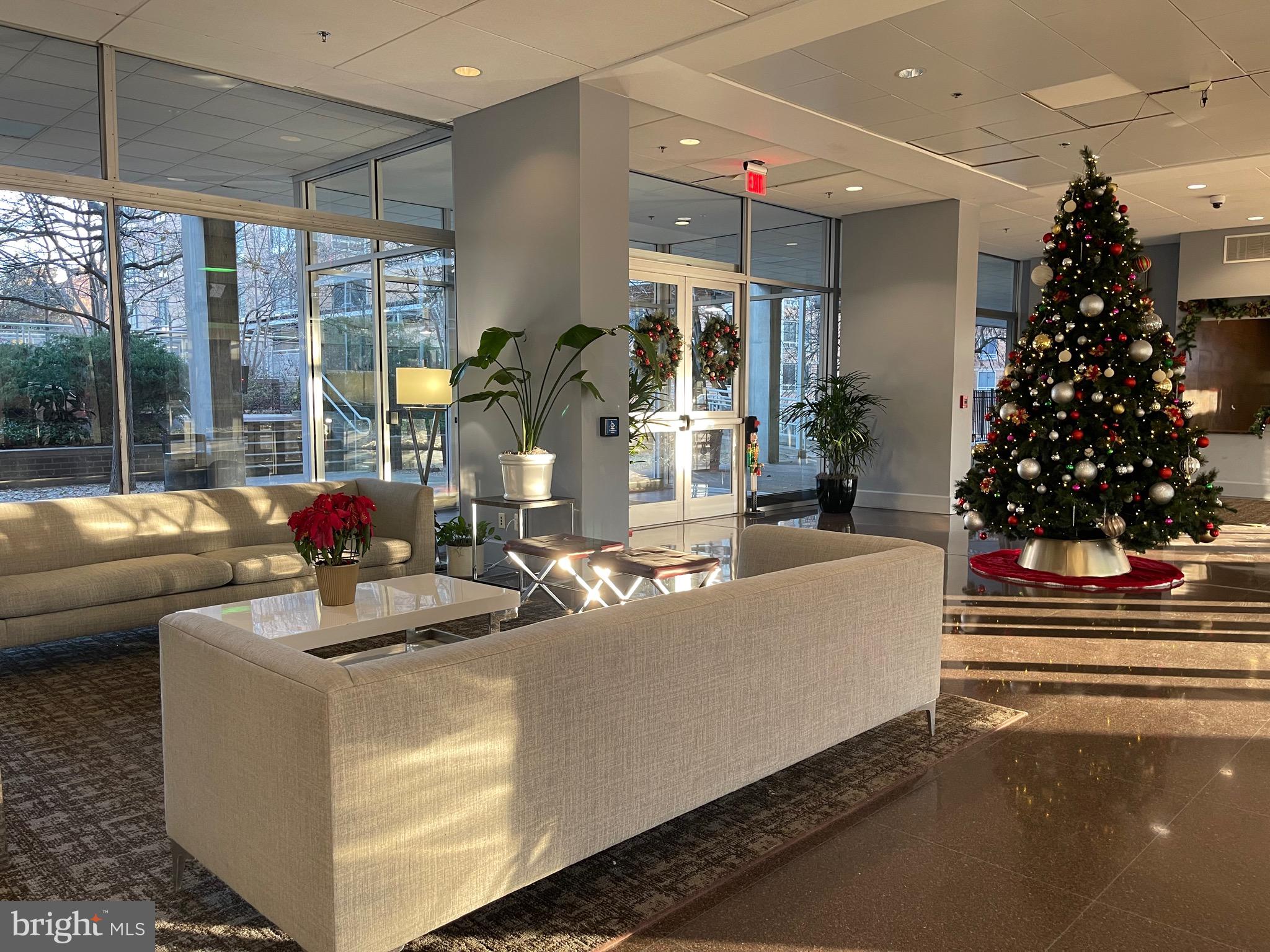 800 4TH STREET SW N103