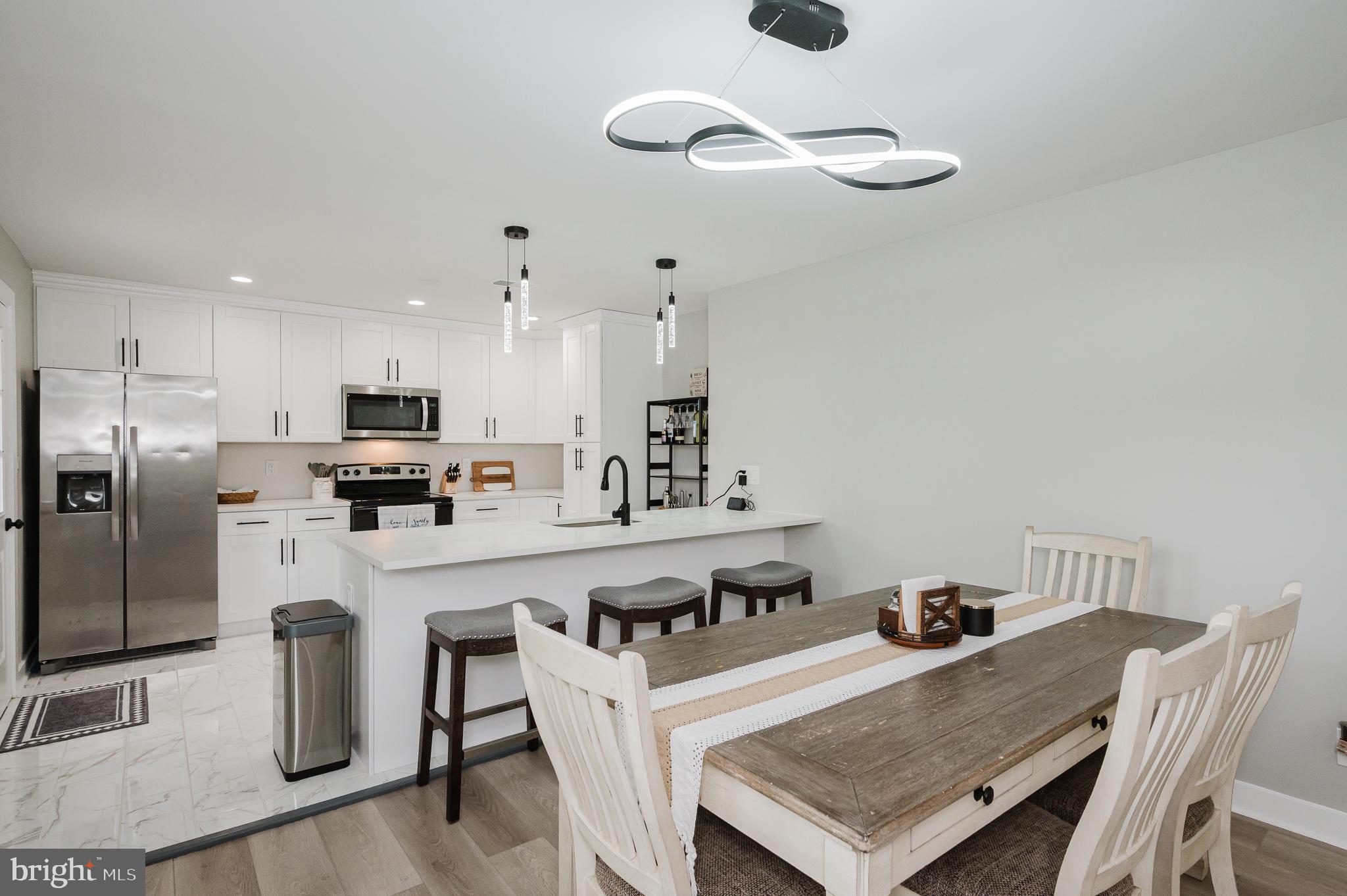 GIBSON MANOR - Residential