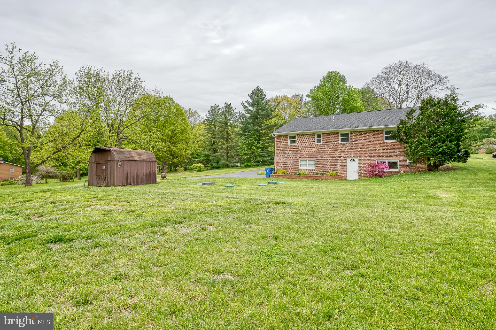 GIBSON MANOR - Residential
