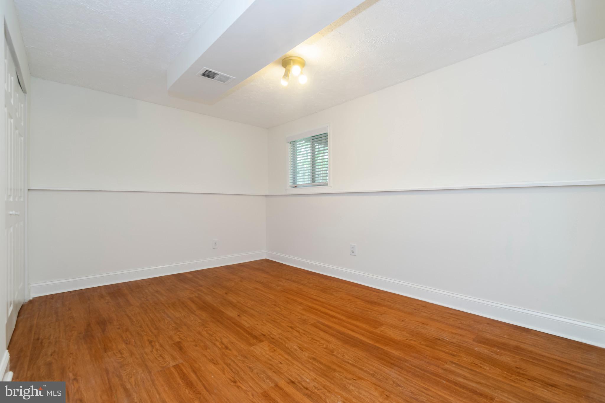 HARMANS WOODS - Residential