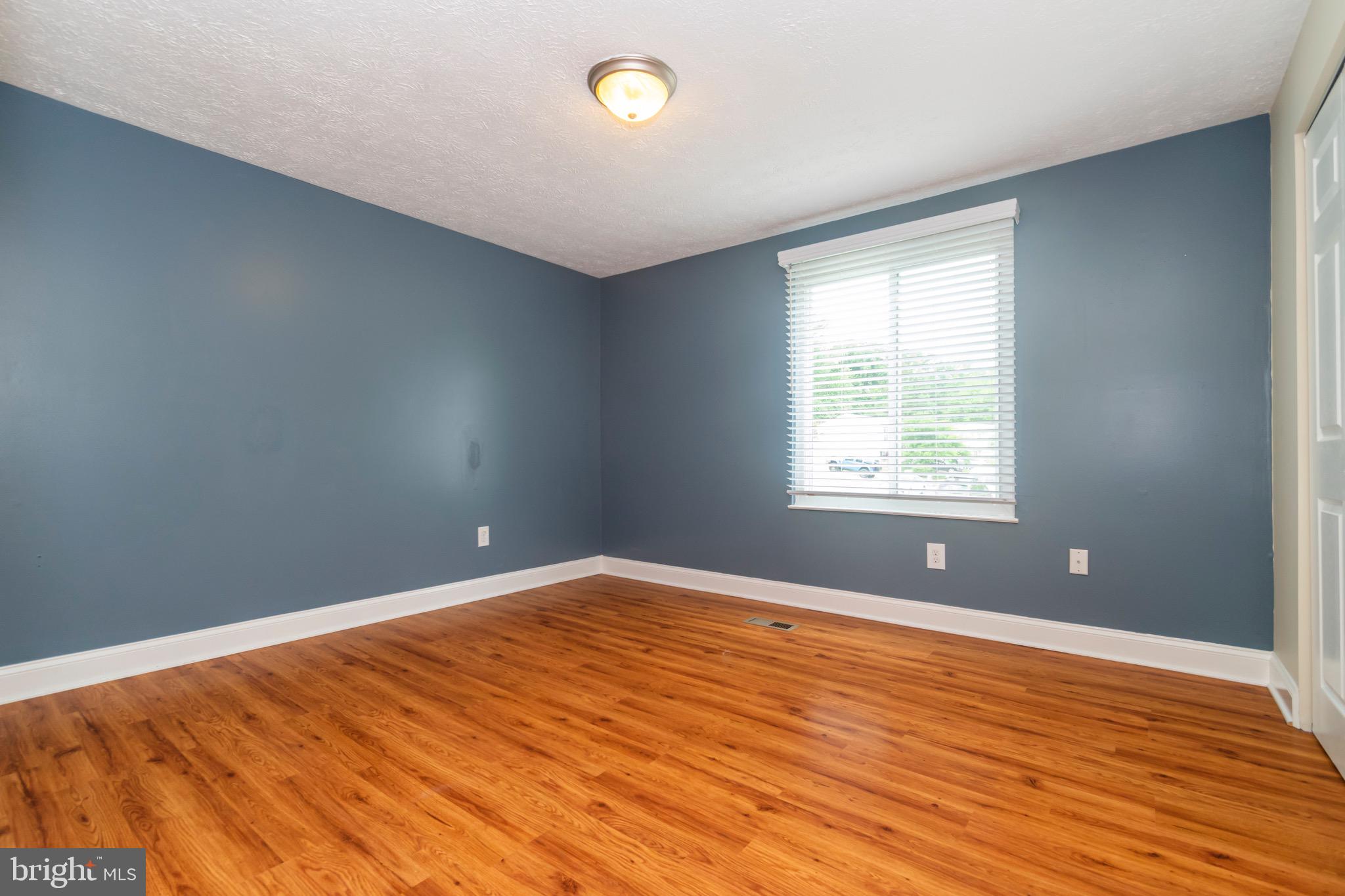 HARMANS WOODS - Residential