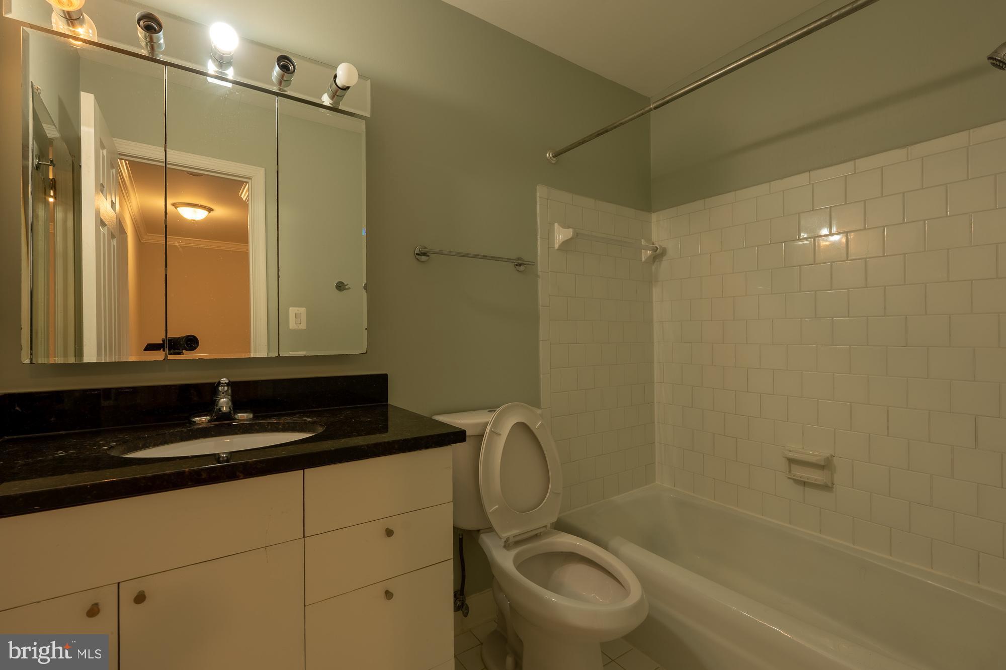 LAYTON COURT (MEWS) - Residential Lease