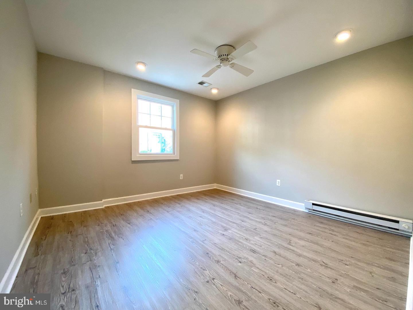 LAYTON COURT (MEWS) - Residential Lease