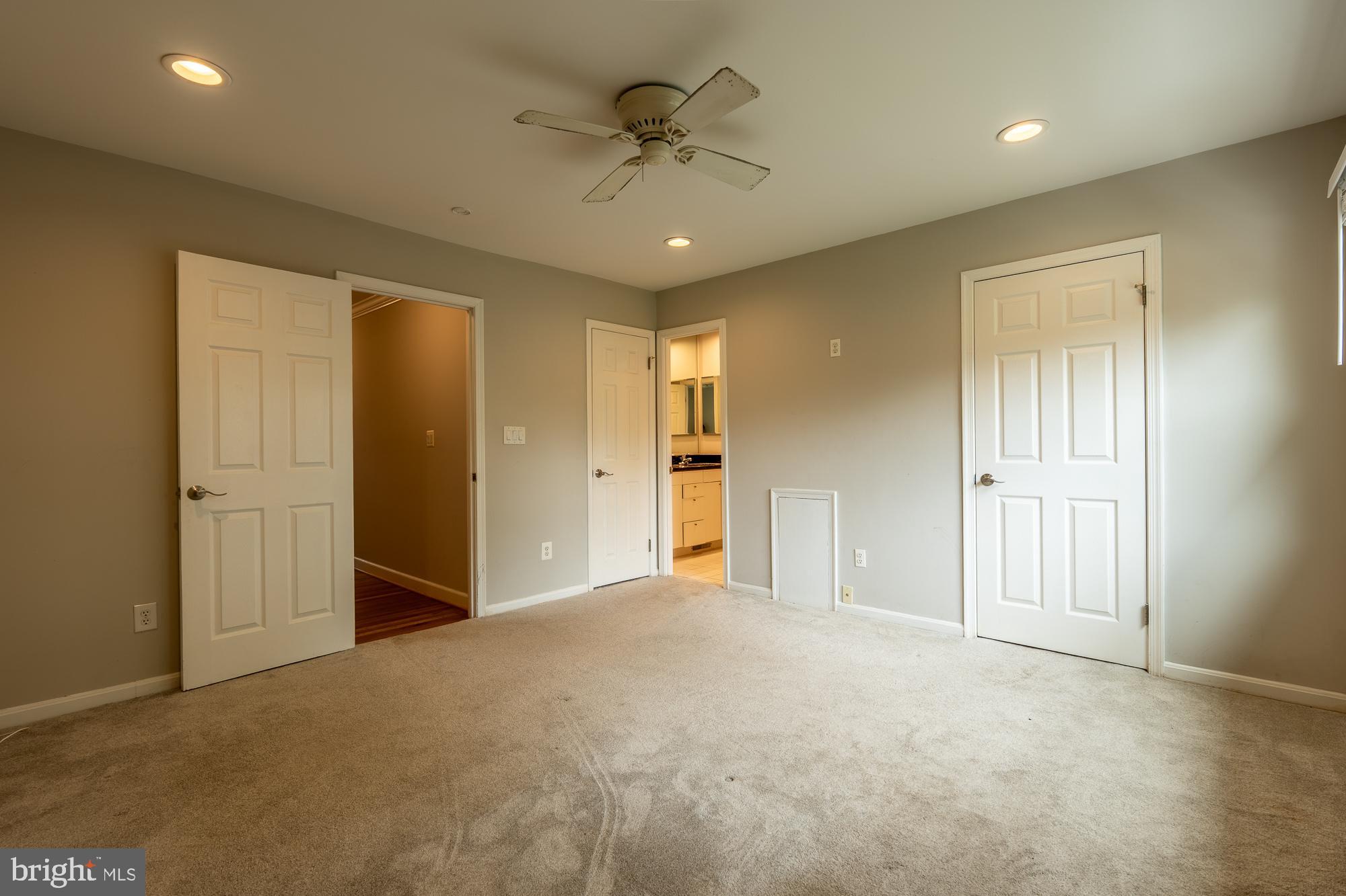 LAYTON COURT (MEWS) - Residential Lease