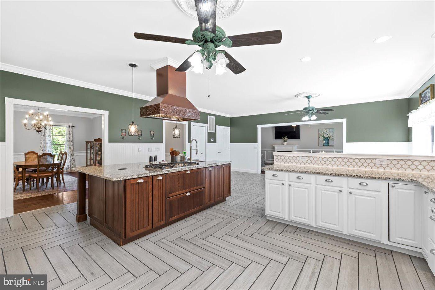 GEORGE'S BLUFF - Residential