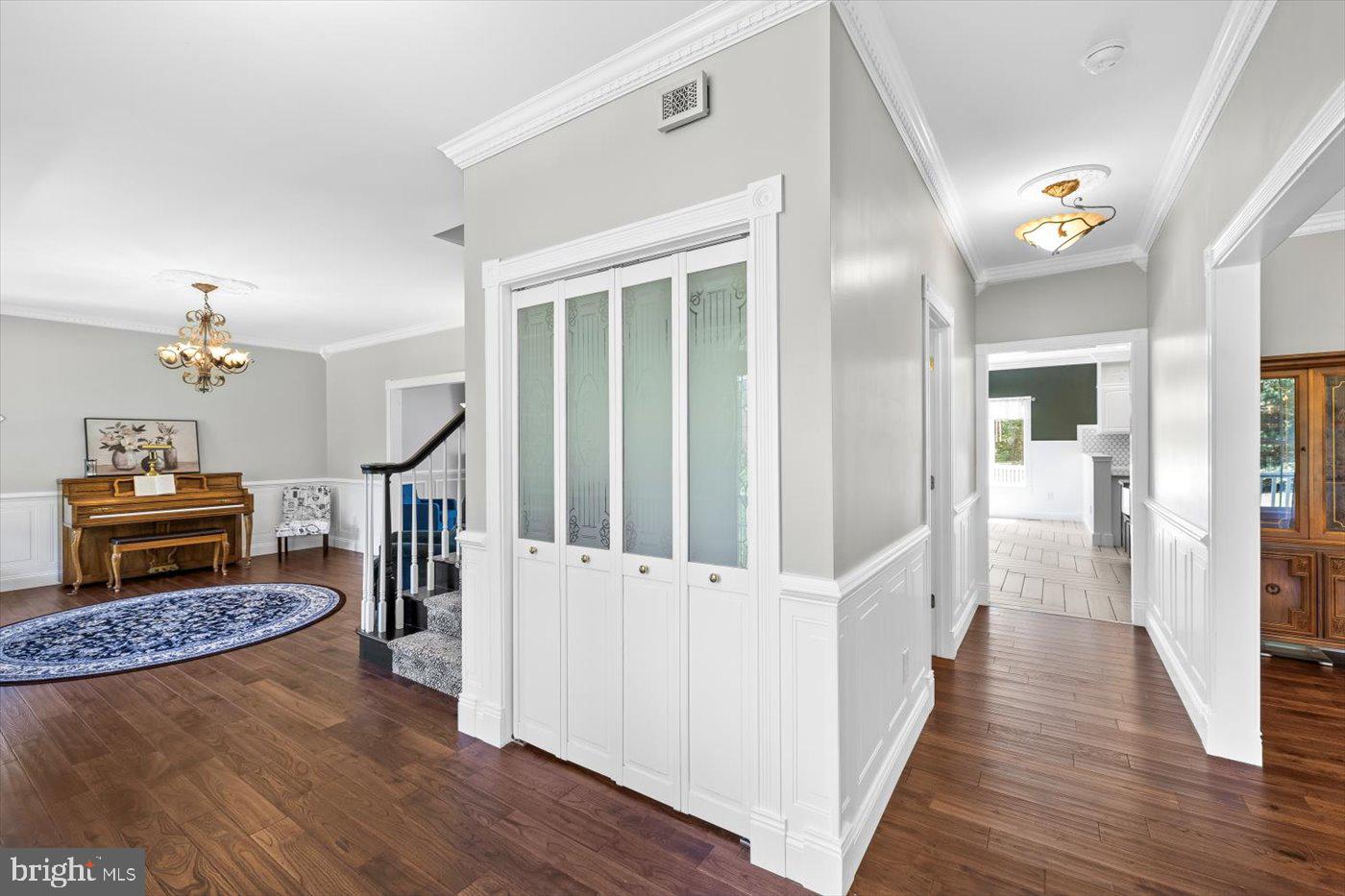 GEORGE'S BLUFF - Residential