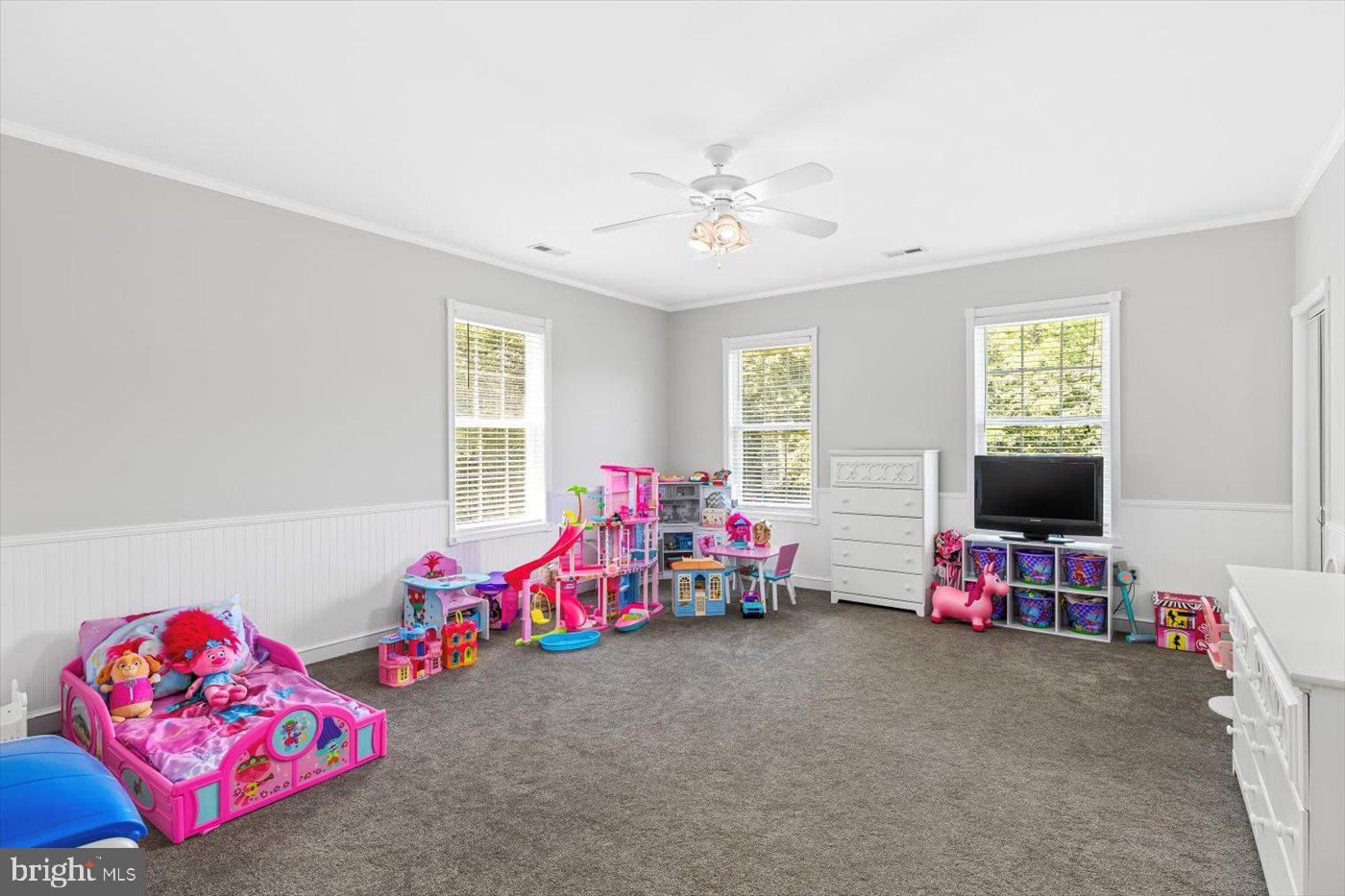 GEORGE'S BLUFF - Residential