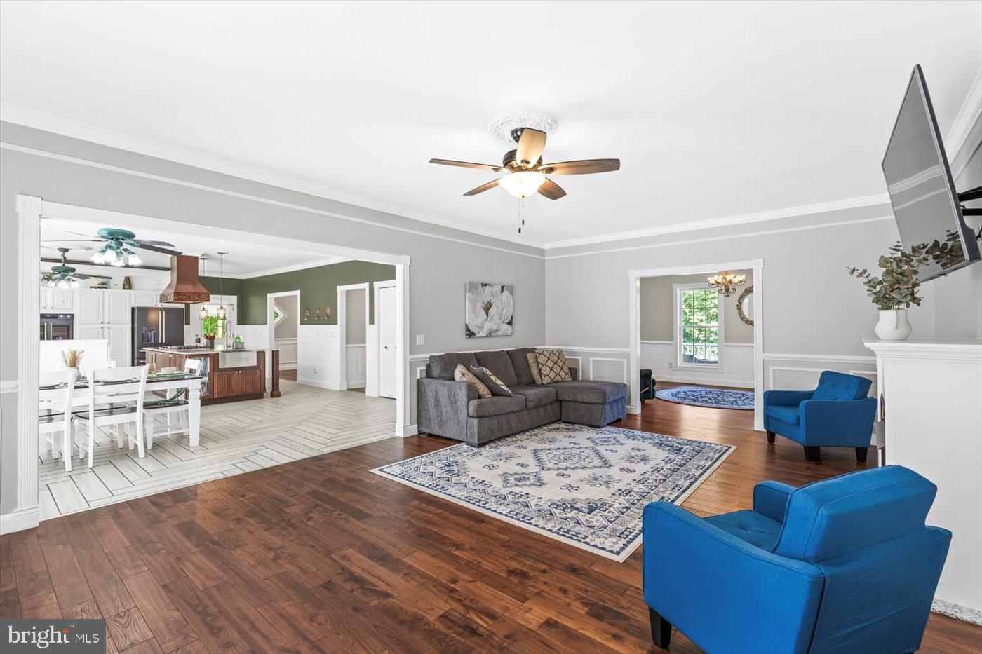 GEORGE'S BLUFF - Residential