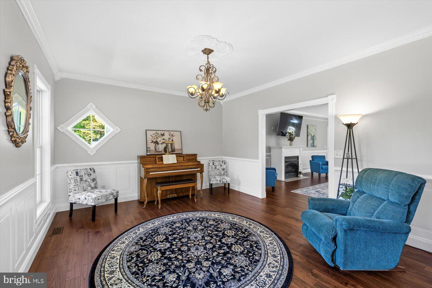 GEORGE'S BLUFF - Residential