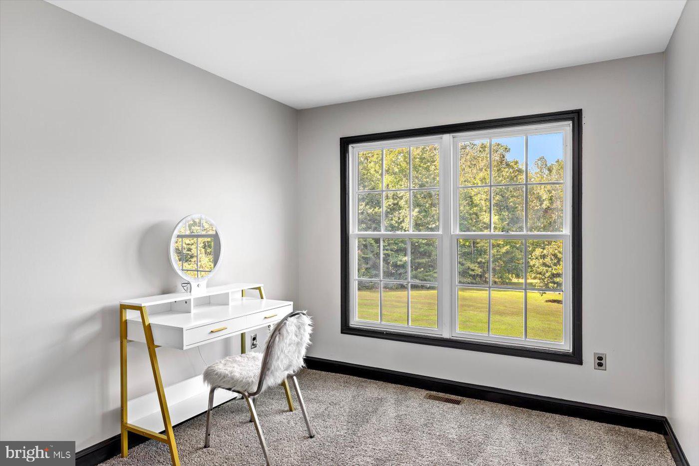 GEORGE'S BLUFF - Residential