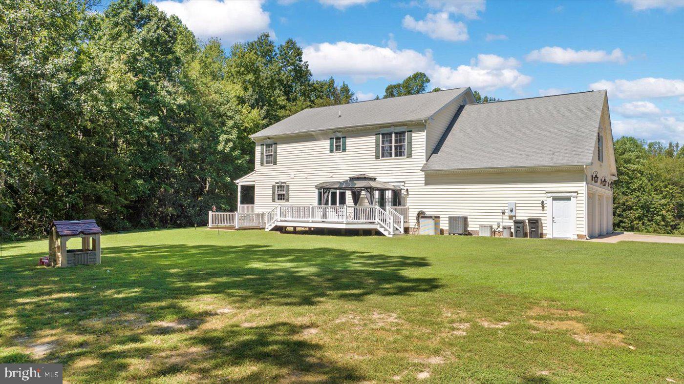 GEORGE'S BLUFF - Residential