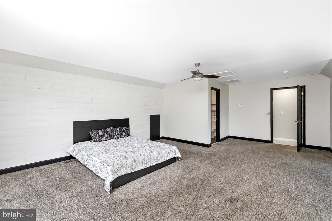 GEORGE'S BLUFF - Residential