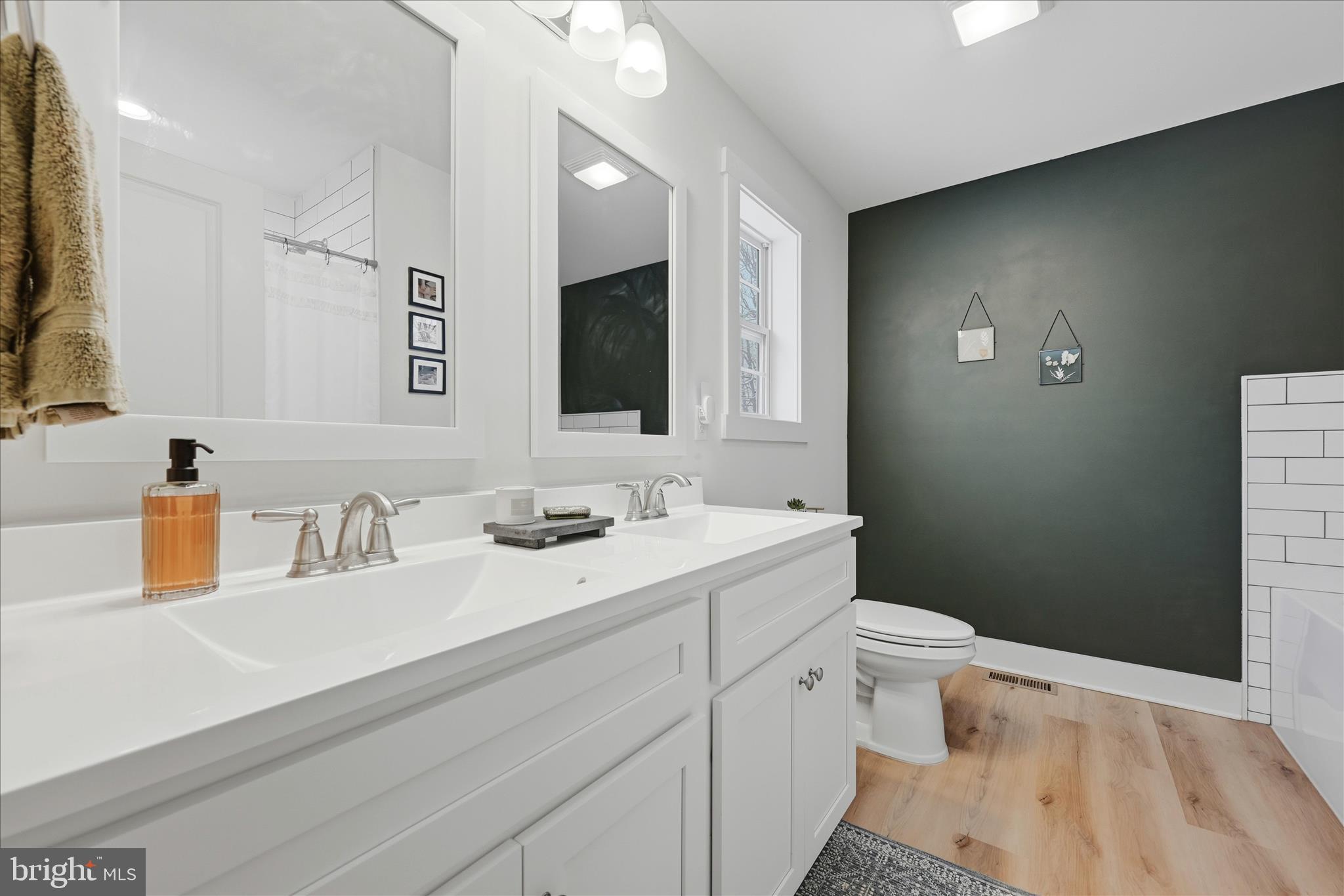 MILTON'S LANDING - Residential