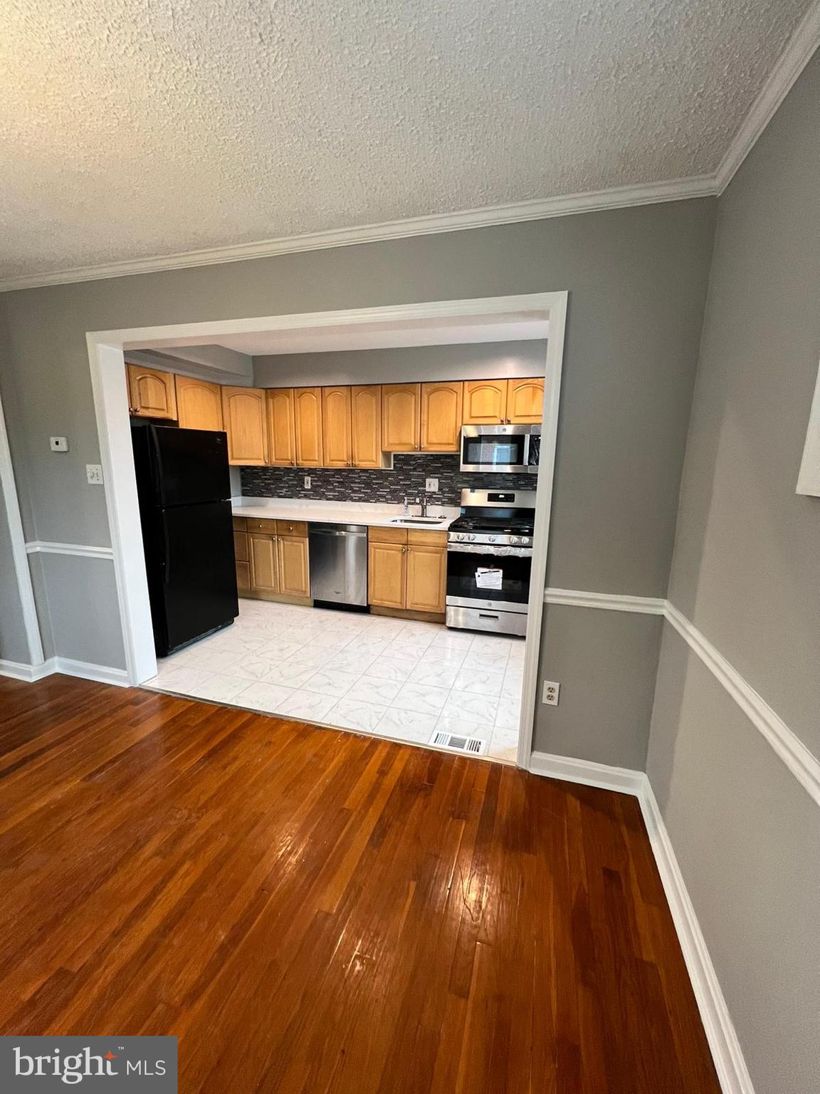 LEWISDALE - Residential Lease