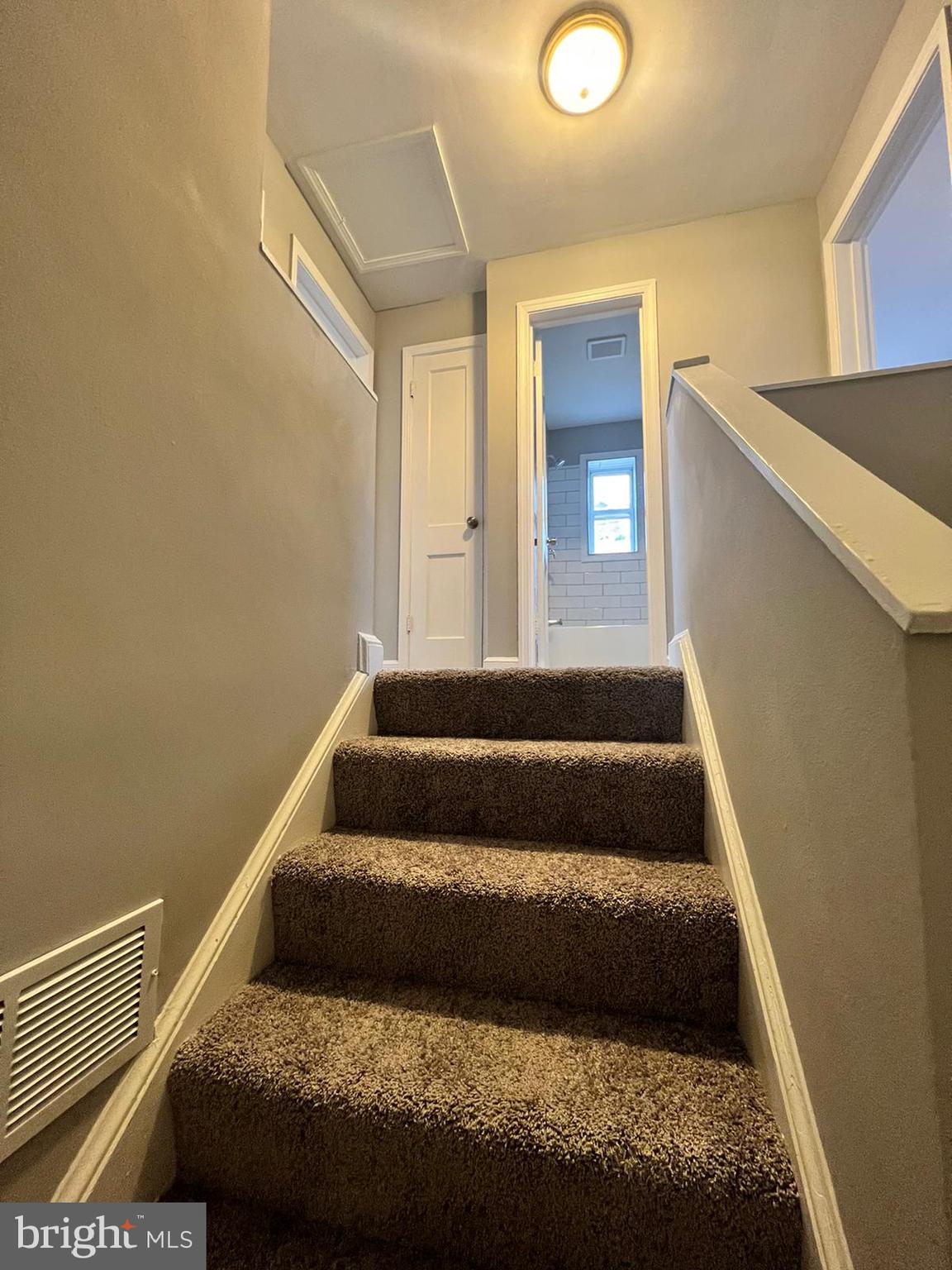 LEWISDALE - Residential Lease