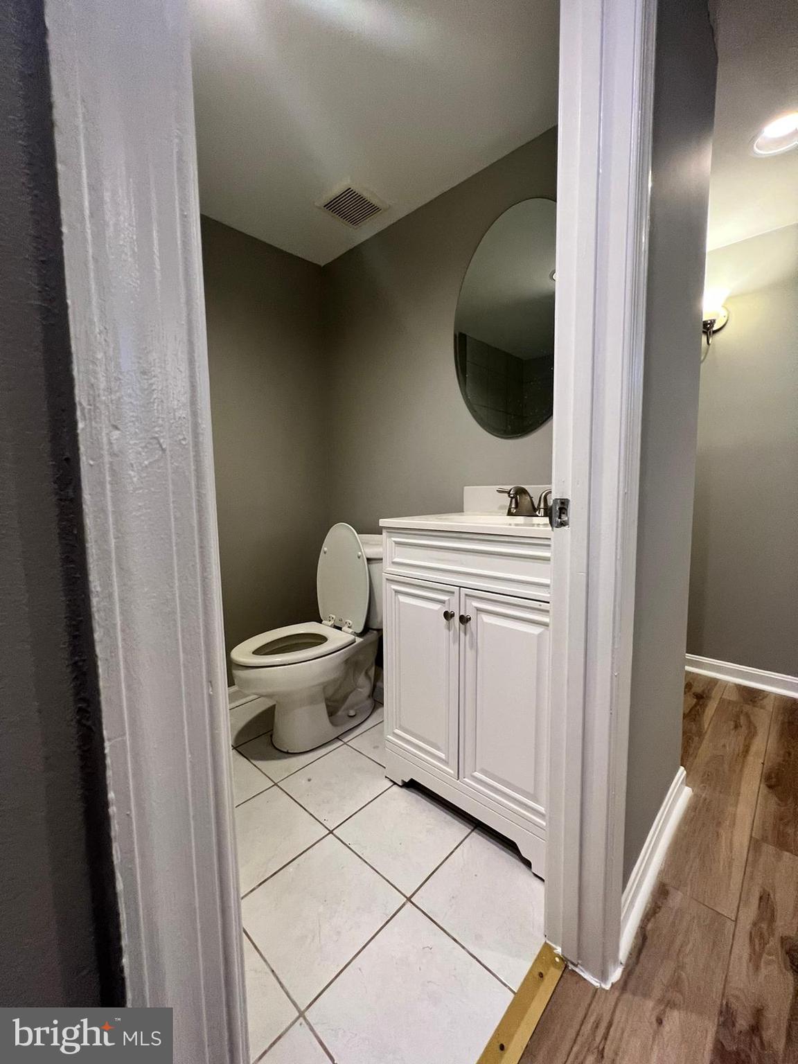 LEWISDALE - Residential Lease