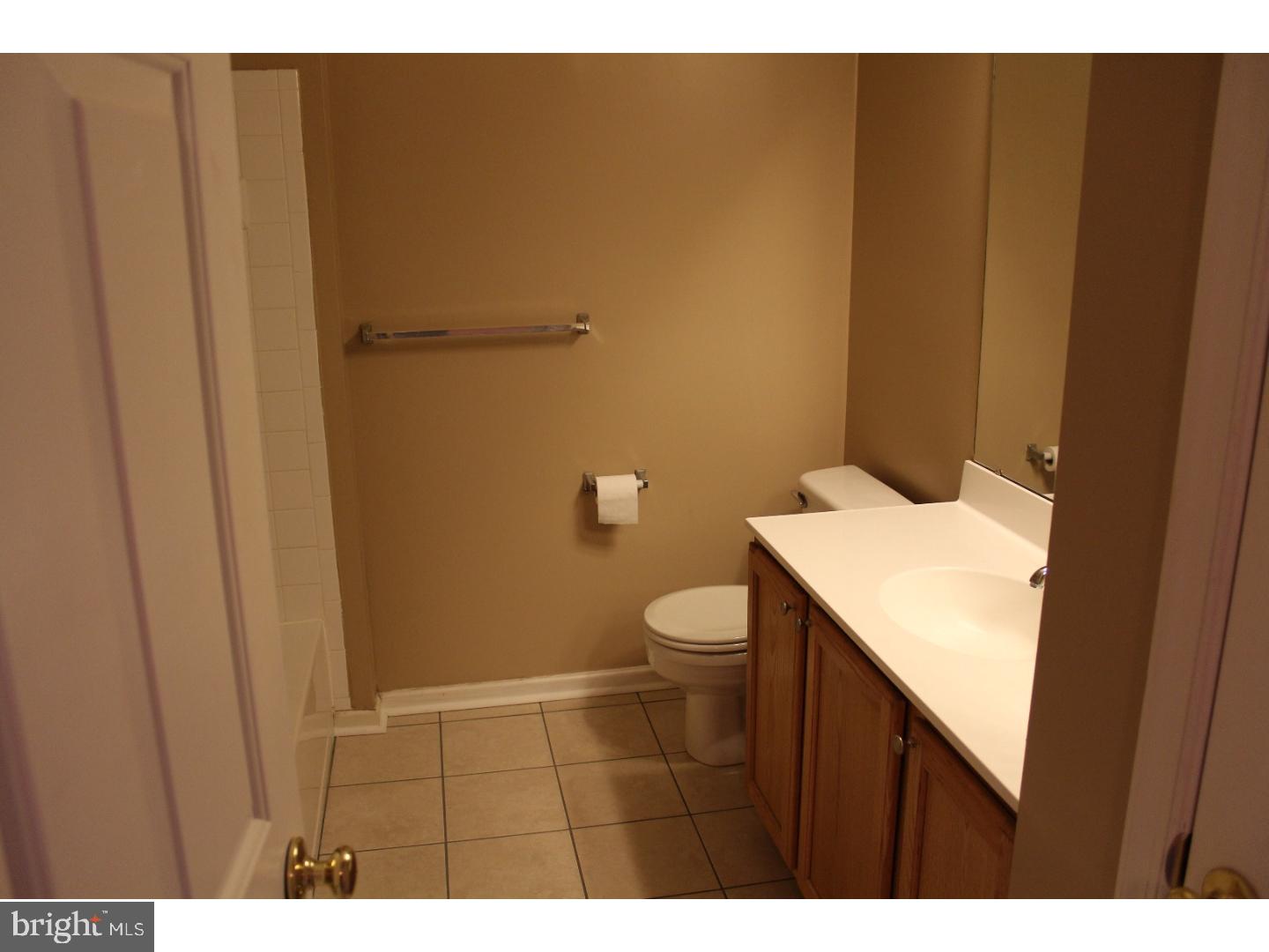 TERR AT MONTGMRY WLK - Residential Lease