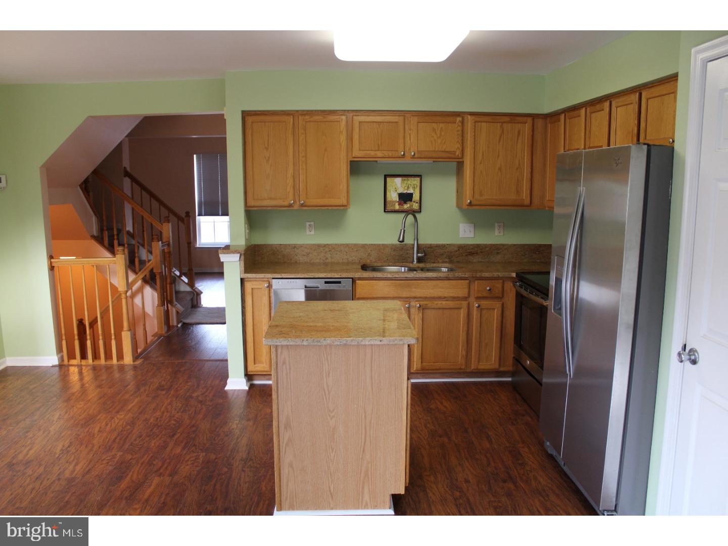 TERR AT MONTGMRY WLK - Residential Lease