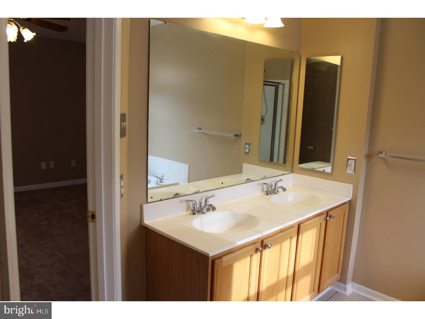 TERR AT MONTGMRY WLK - Residential Lease